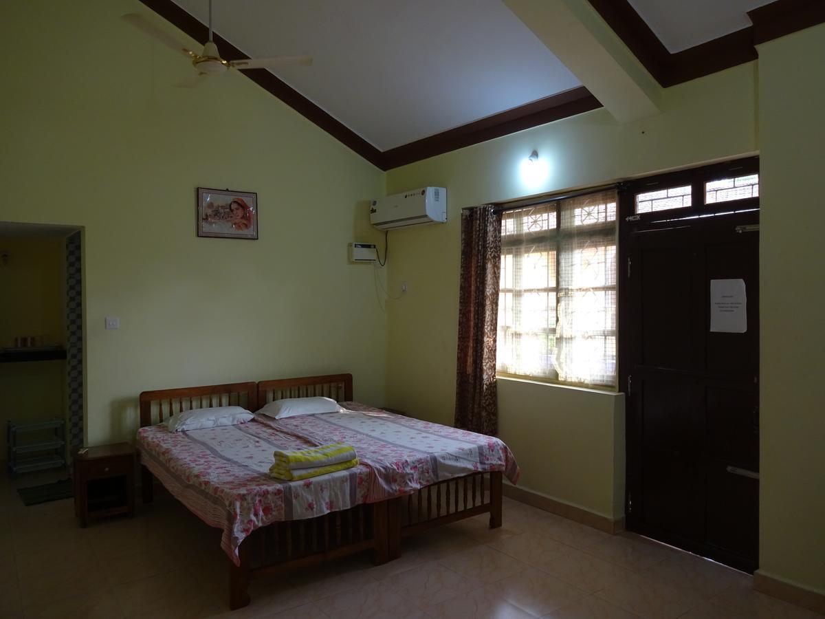 Lobo'S Guesthouse Cavelossim Dış mekan fotoğraf